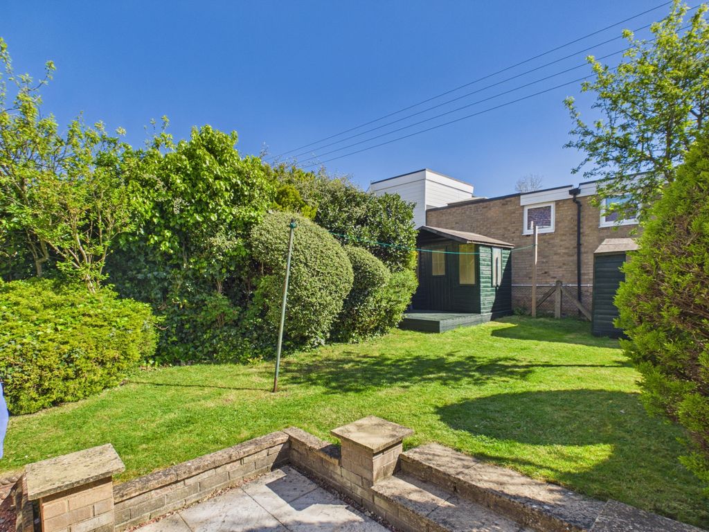 Property photo 2 of 19 Cam01832G0-Pr0342-Still045