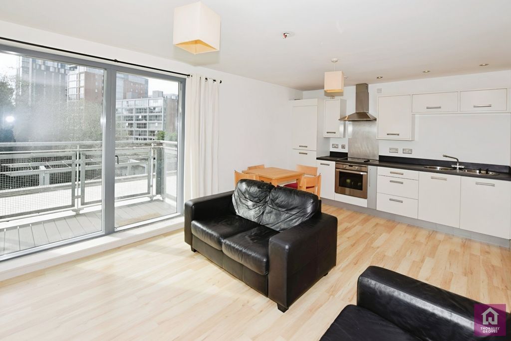 Property photo 3 of 21 Picture No. 24