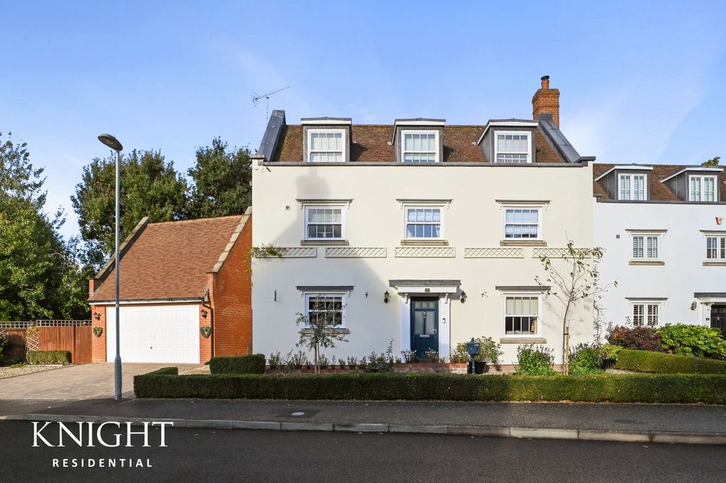 Property photo 1 of 33