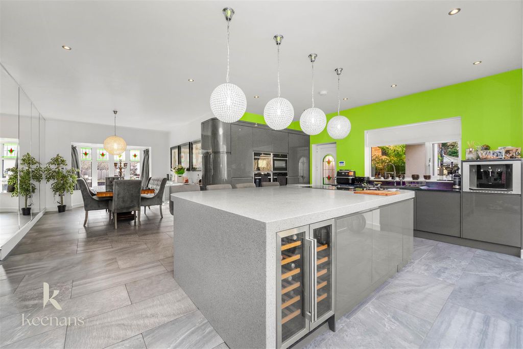 Property photo 2 of 63 Kmt03437.Jpg