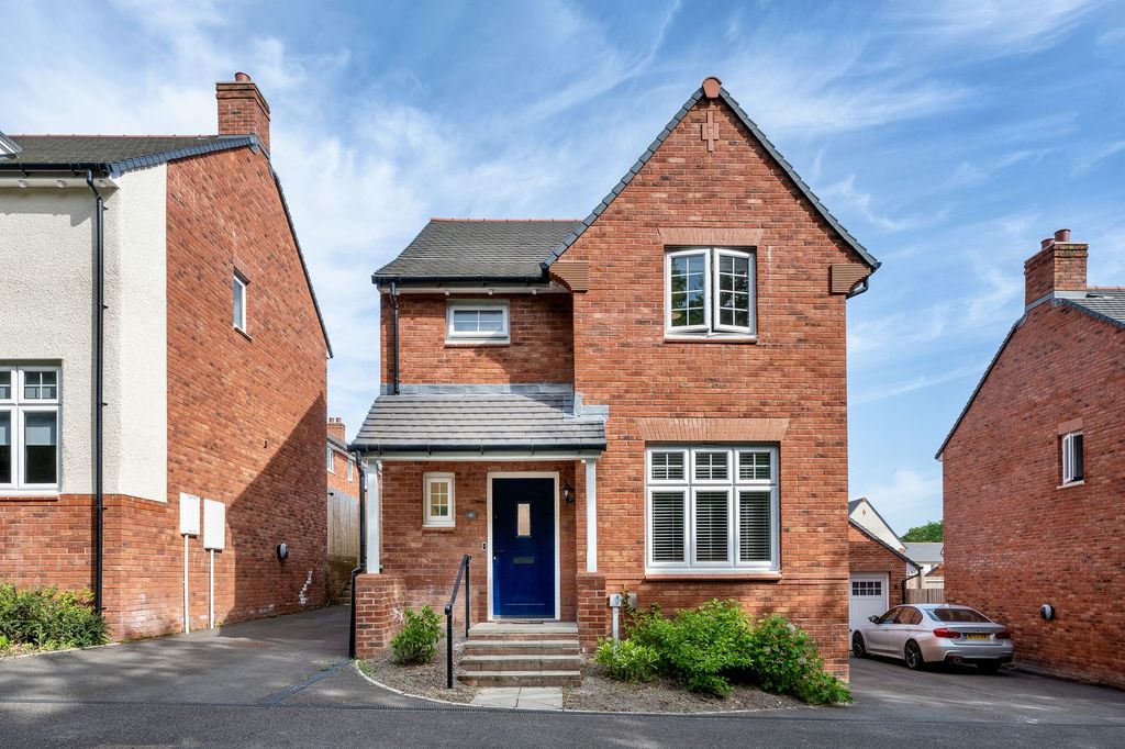 Property photo 1 of 35
