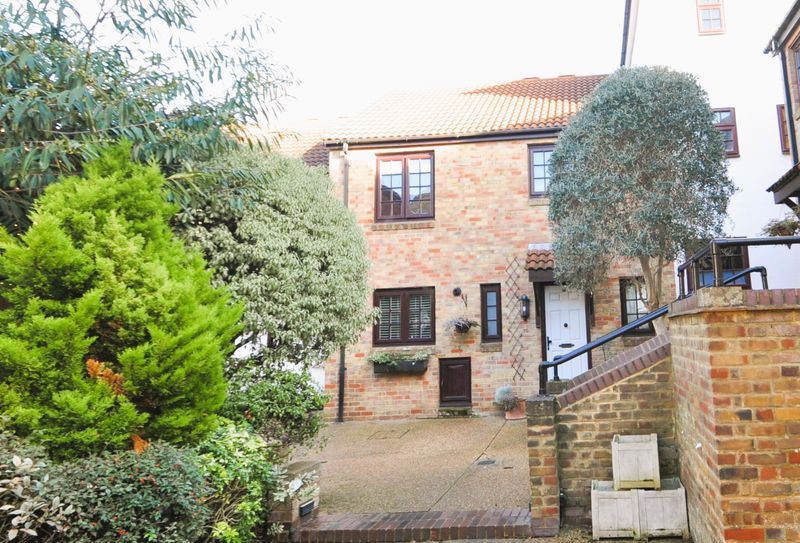 Property photo 1 of 12 Photo 1