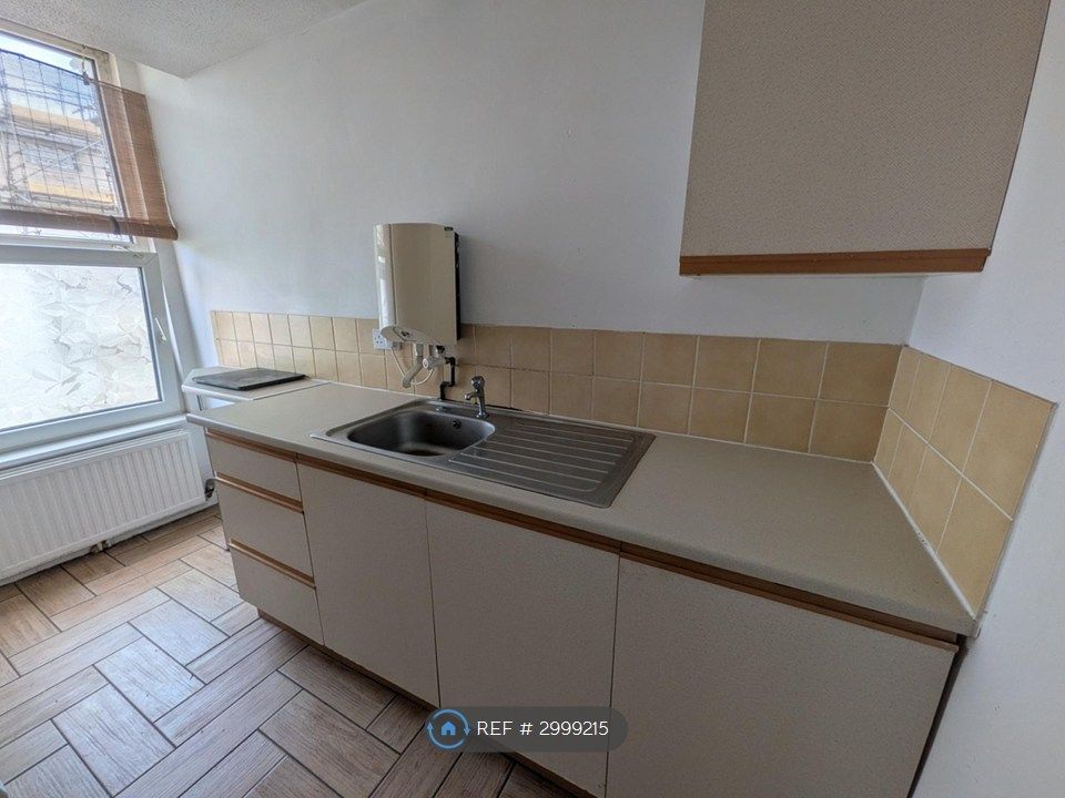 Property photo 3 of 3