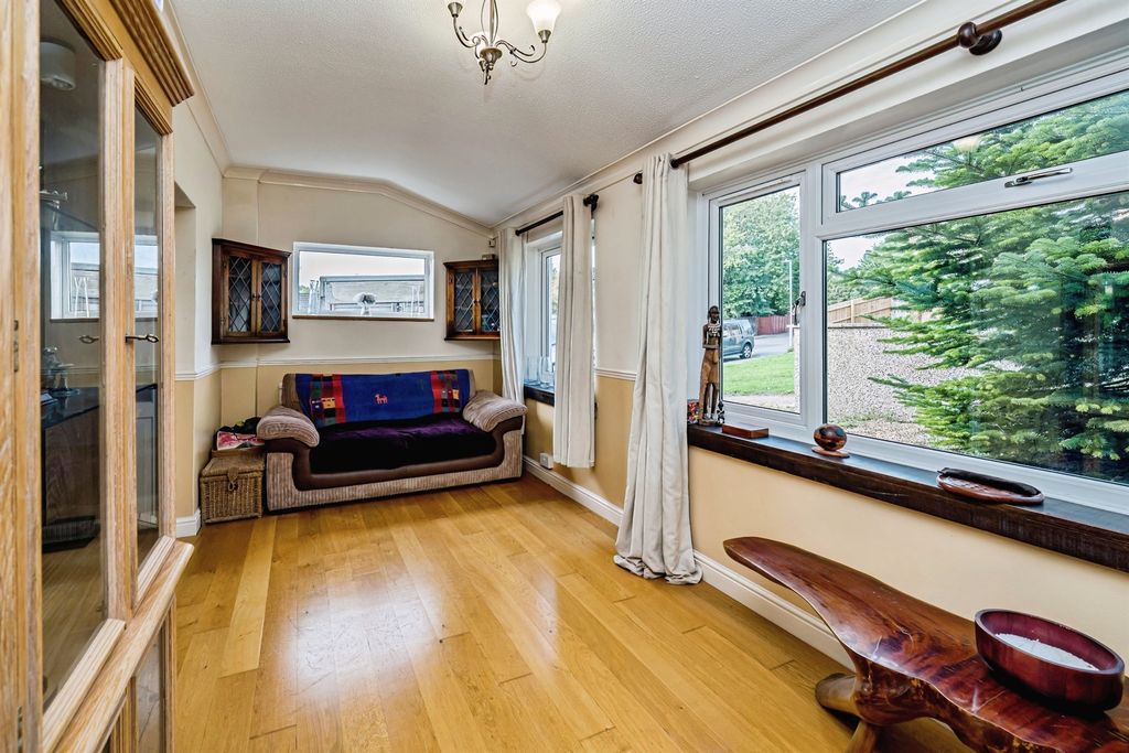 Property photo 2 of 22