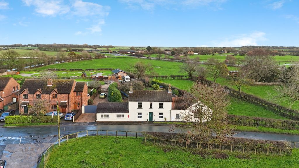 Property photo 1 of 21 4541243