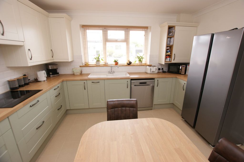 Property photo 3 of 12 Picture No. 06