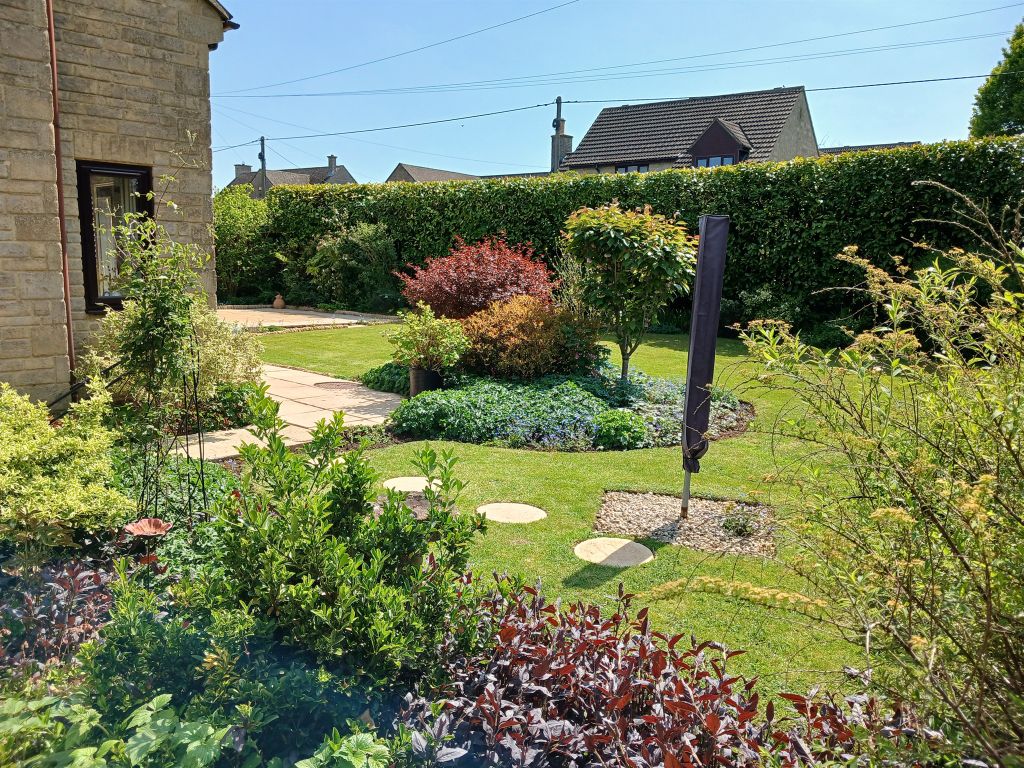 Property photo 2 of 17