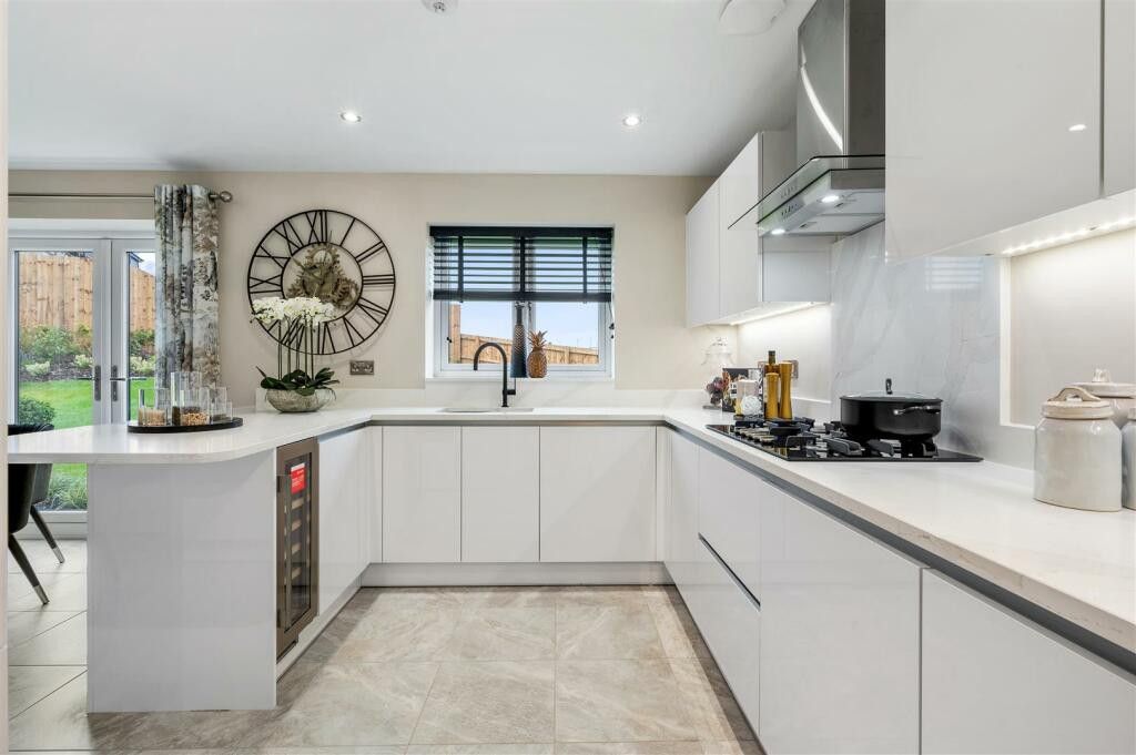 Property photo 3 of 11