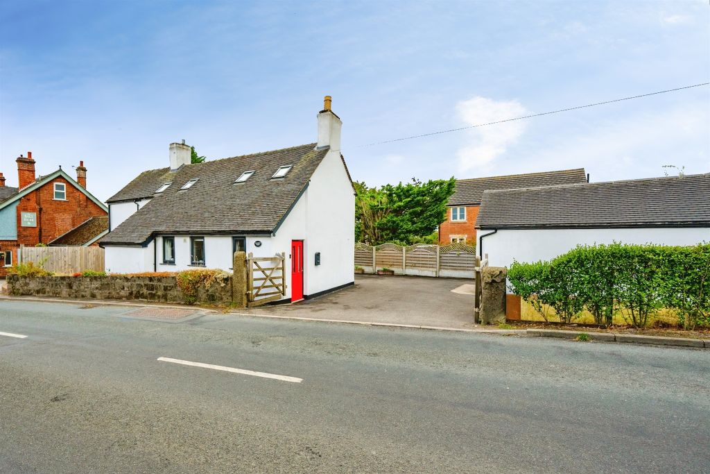 Property photo 1 of 32