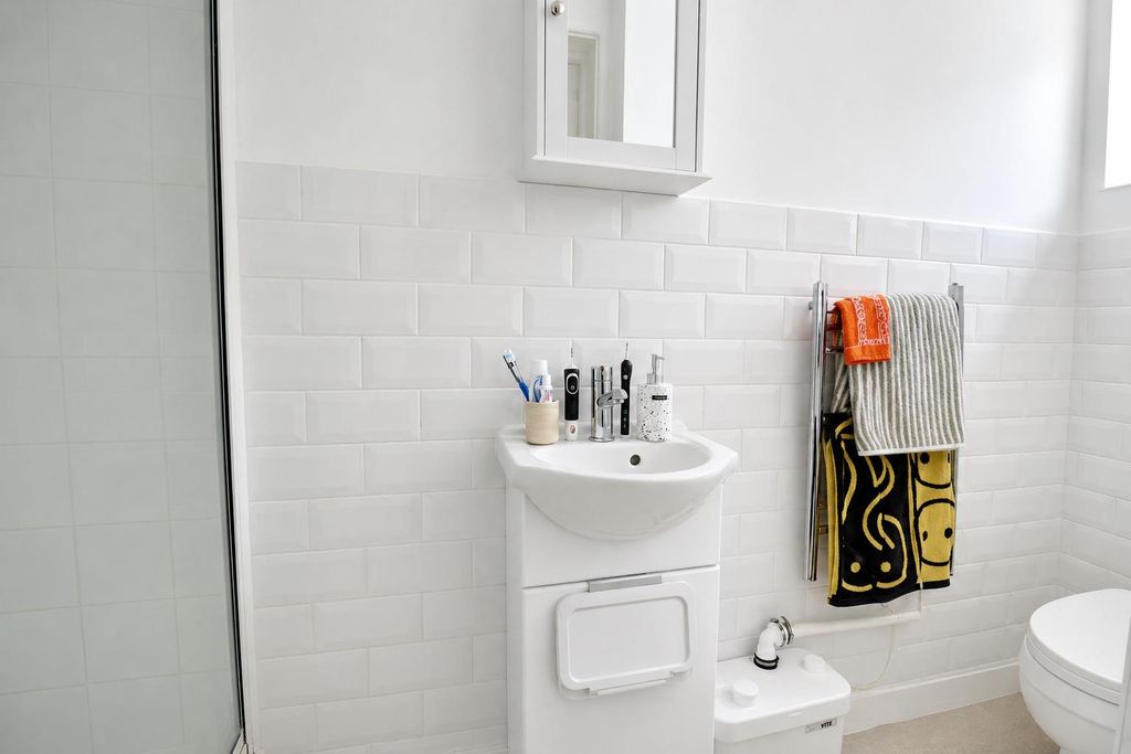 Property photo 3 of 9 Int