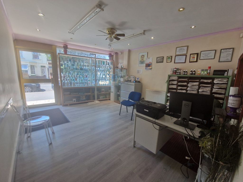 Property photo 1 of 8 Leasehold Shop For Sale Â€“ Almost Freehold | Forest Gate E7