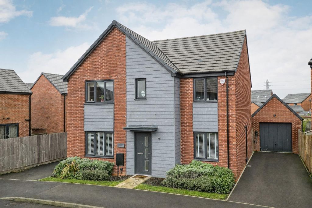 Property photo 1 of 43