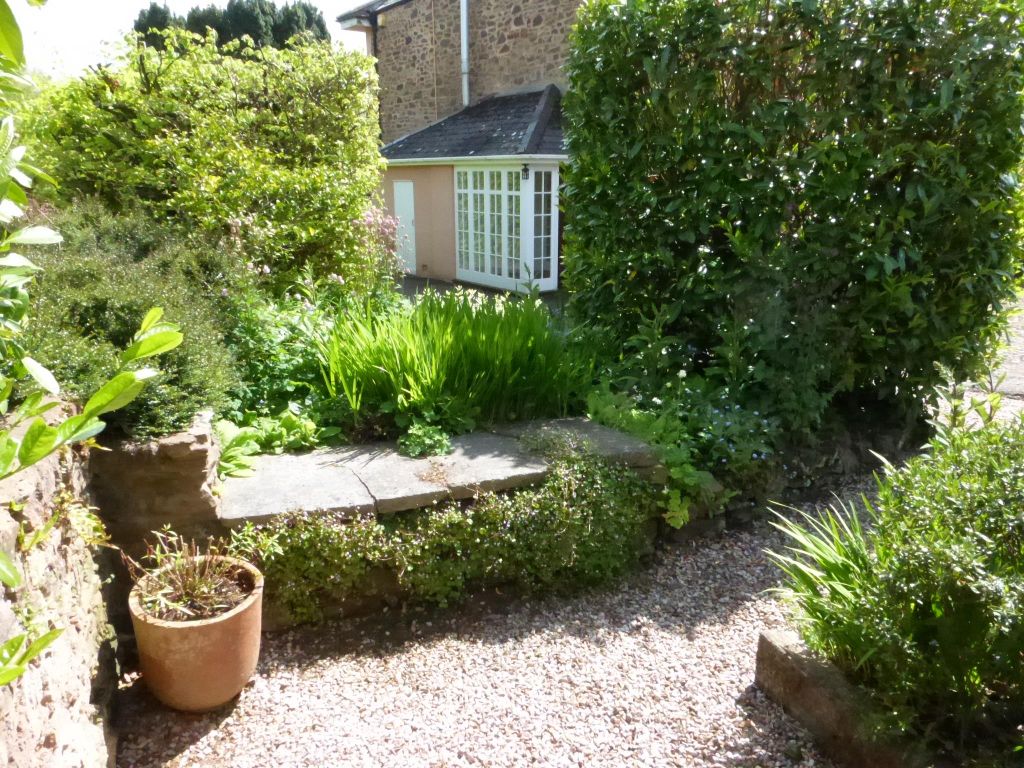 Property photo 2 of 7 Front