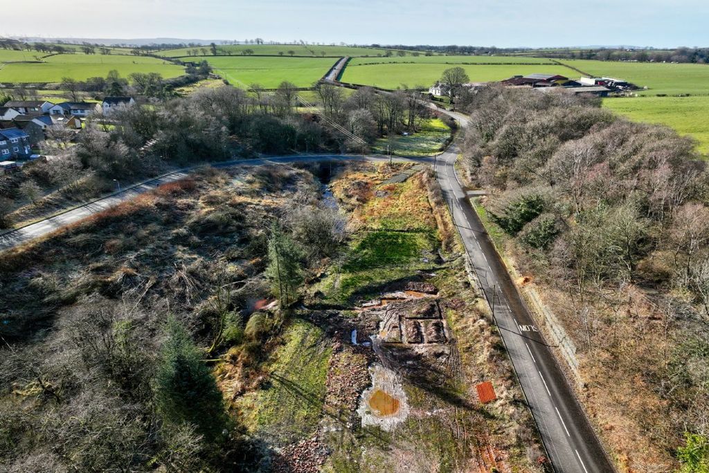 Property photo 2 of 9