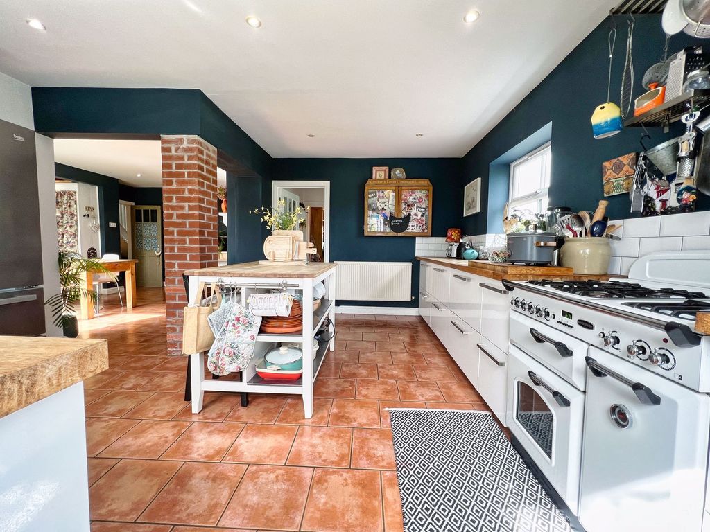 Property photo 3 of 30