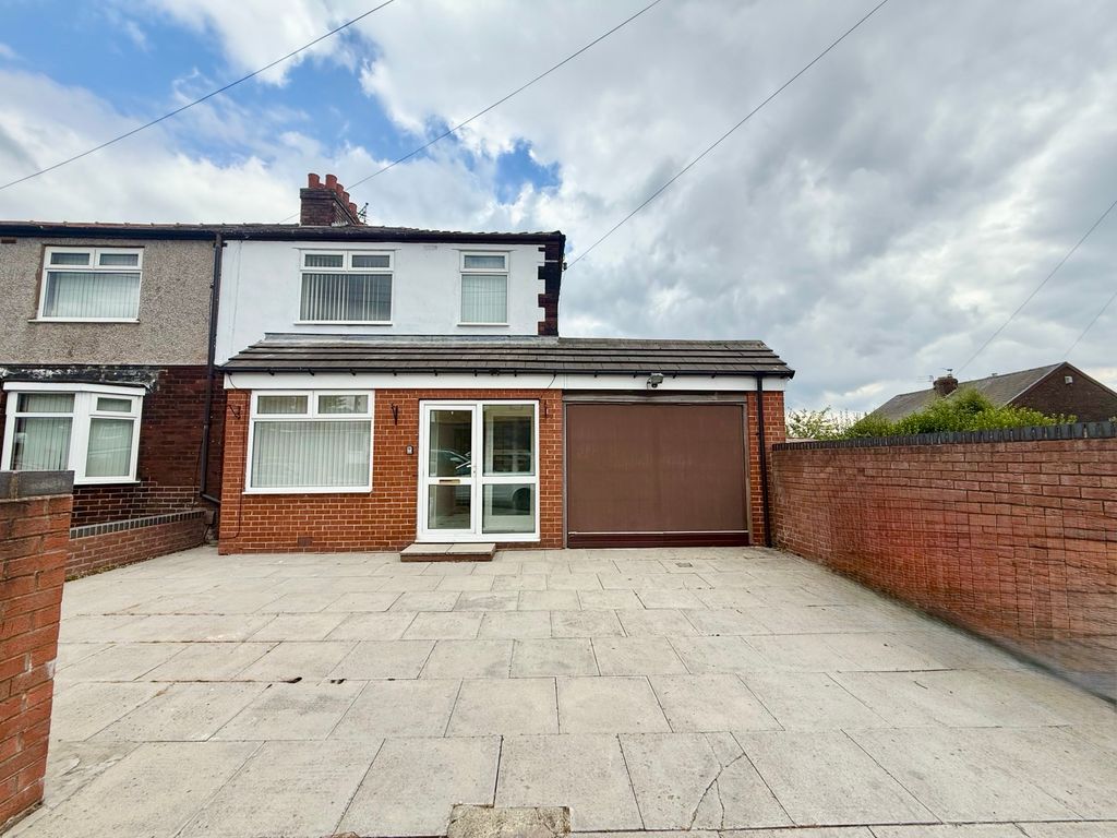 Property photo 1 of 21