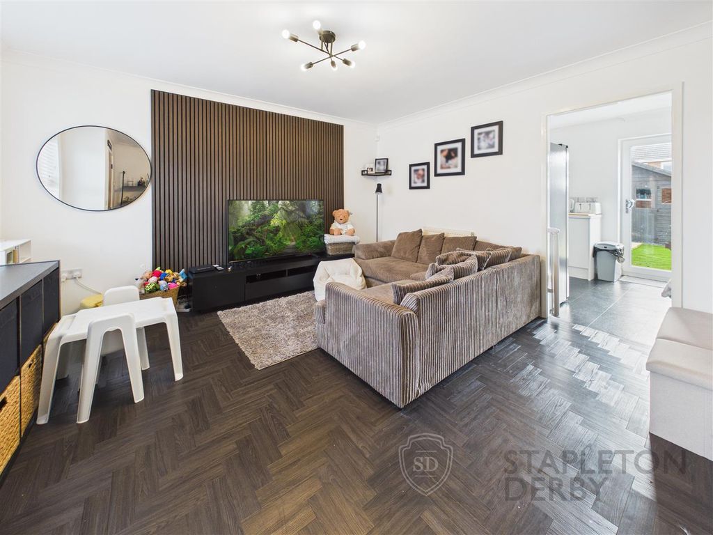 Property photo 2 of 15 Cam04709G0-Pr0372-Still005.Jpg