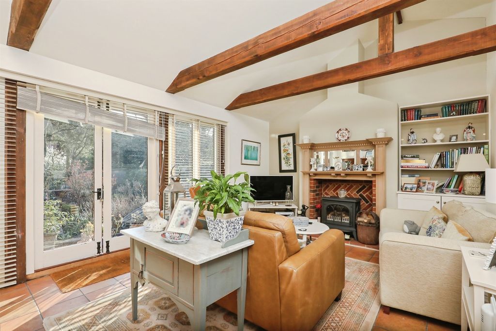 Property photo 1 of 18