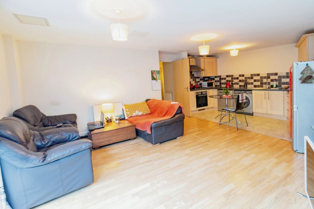 Property photo 2 of 17 Photography