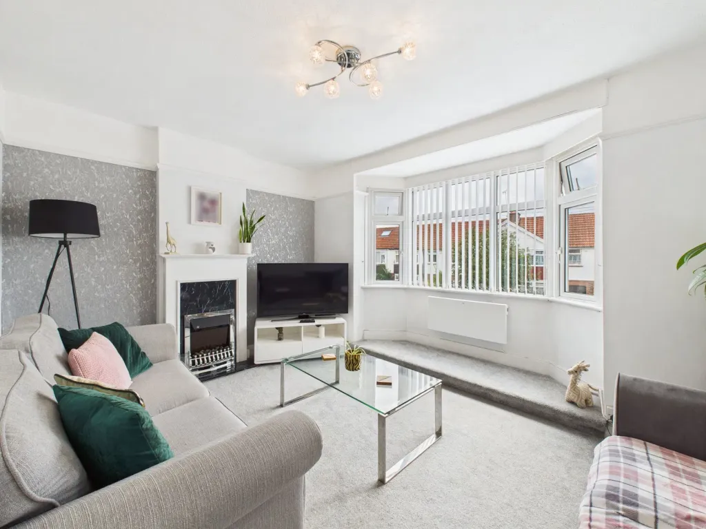 Property photo 2 of 12 Cam03423G0-Pr0496-Still011_1753881616737