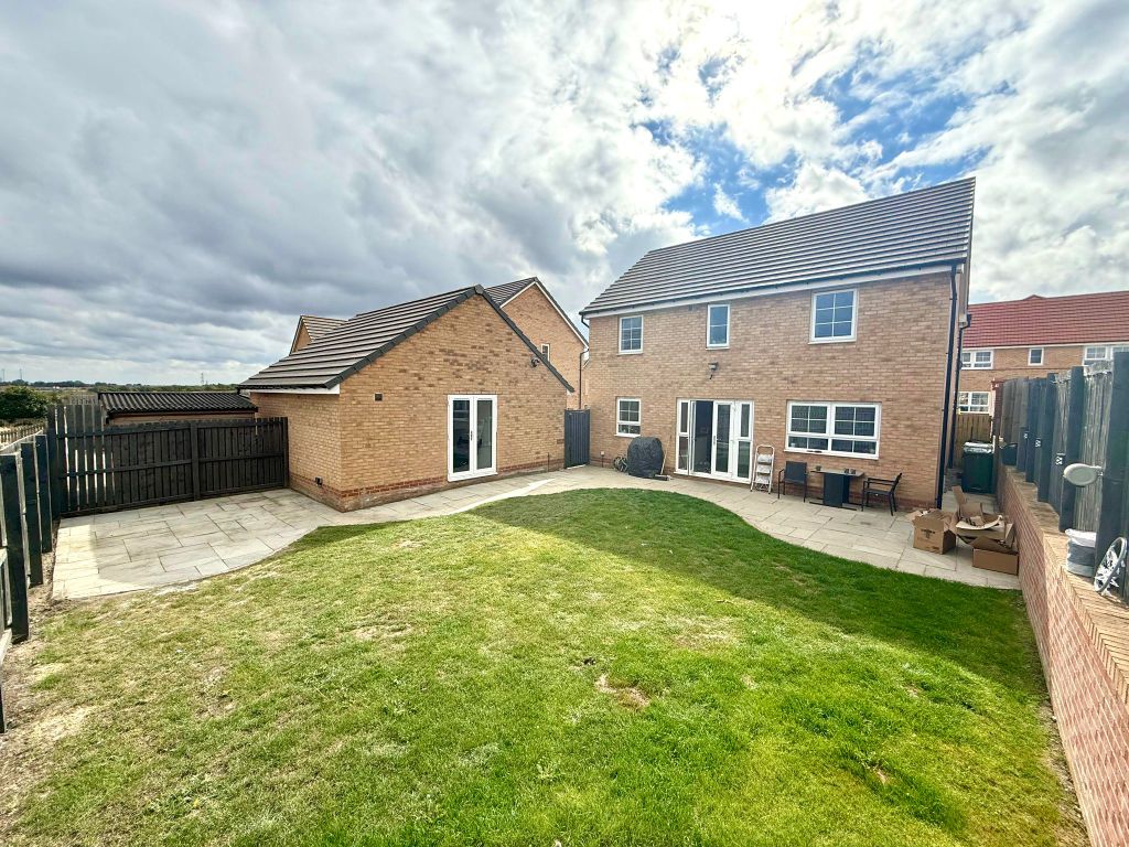 Property photo 2 of 26 Garden