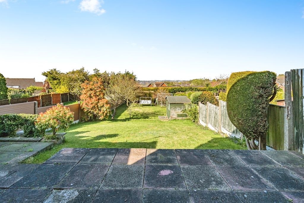 Property photo 3 of 16