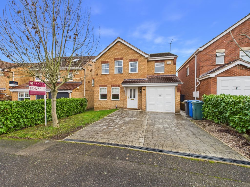 Property photo 1 of 30 Cam04789G0-Pr0018-Still036