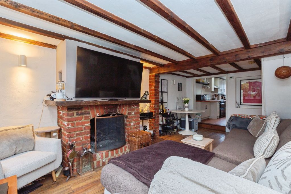 Property photo 3 of 12