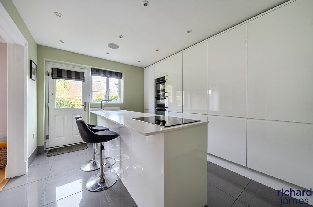 Property photo 3 of 14 7Cb99d0074Ef4Fa6ba804014d37B5Bc2