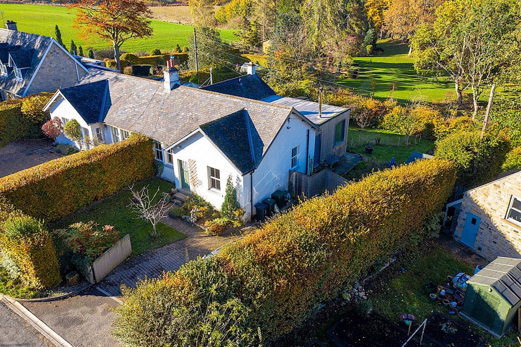 Property photo 3 of 23