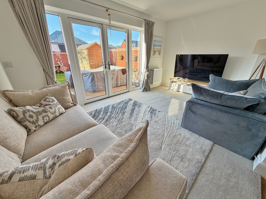 Property photo 3 of 23