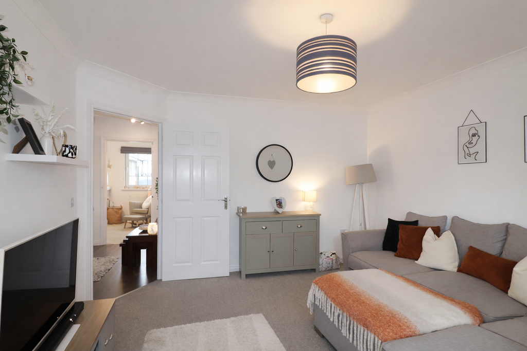 Property photo 3 of 11