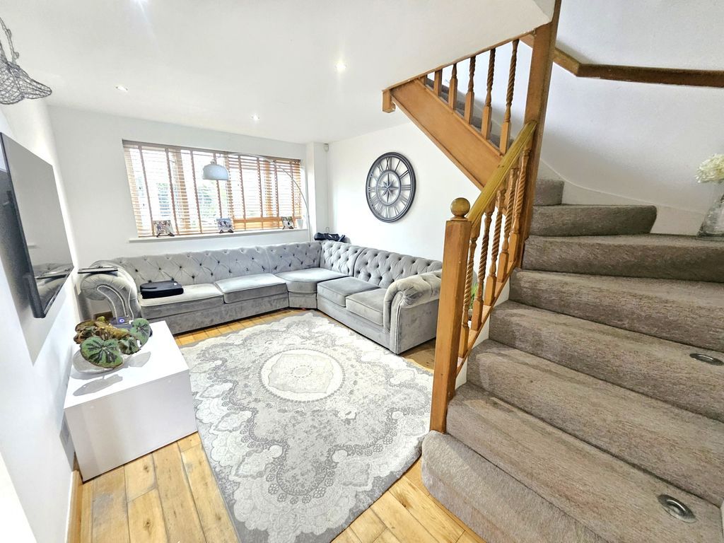 Property photo 3 of 13 Photo 59