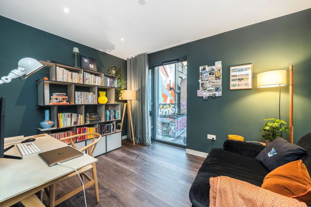 Property photo 3 of 9