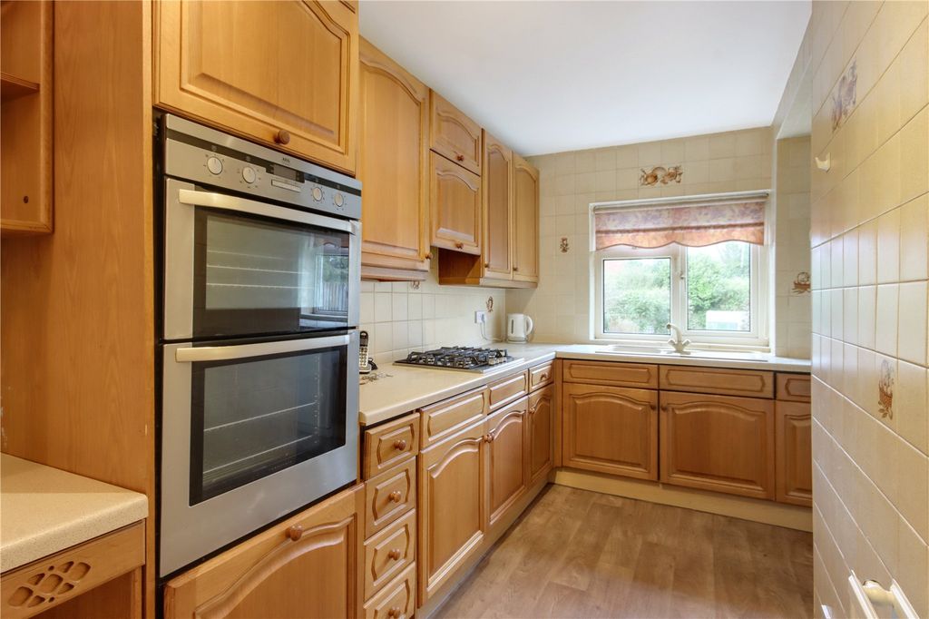 Property photo 2 of 12 Kitchen