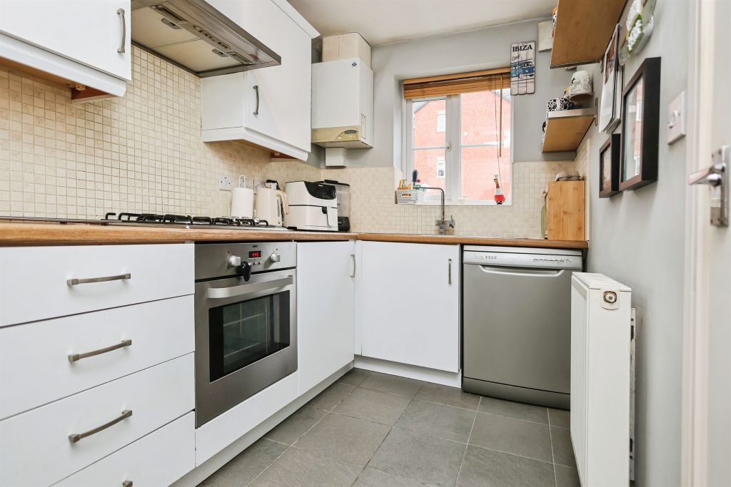 Property photo 3 of 17