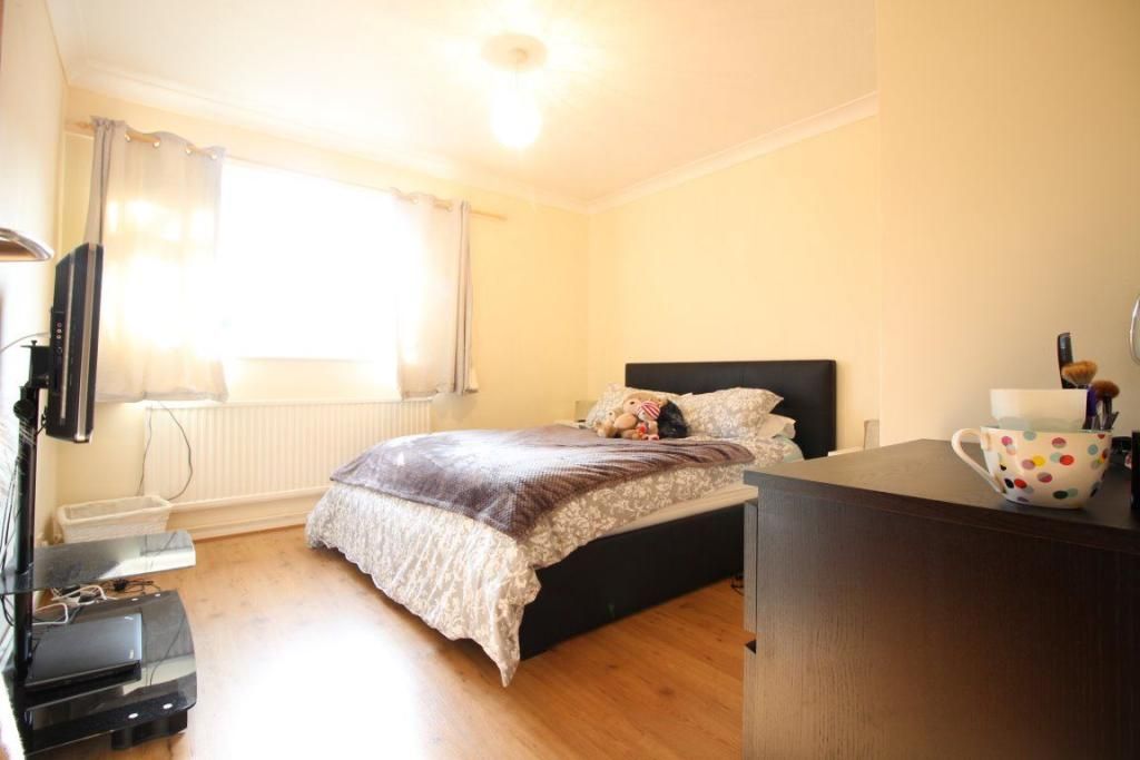 Property photo 2 of 5