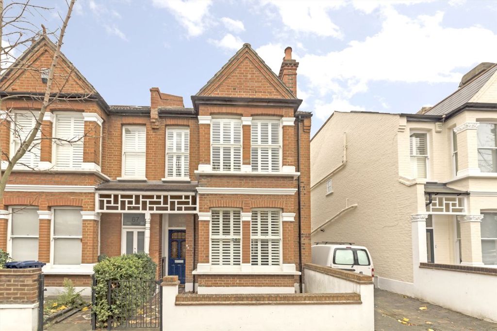 Property photo 1 of 7