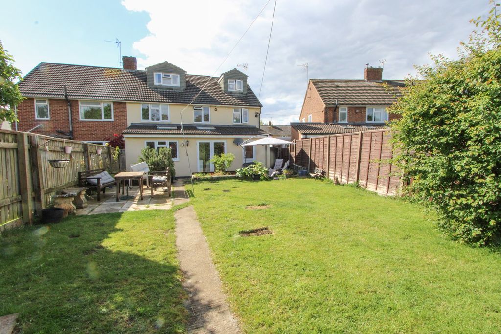 Property photo 1 of 28
