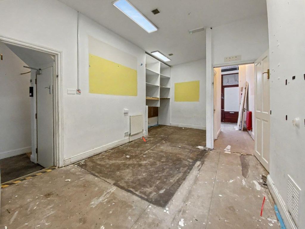 Property photo 3 of 10 Inside.Jpeg