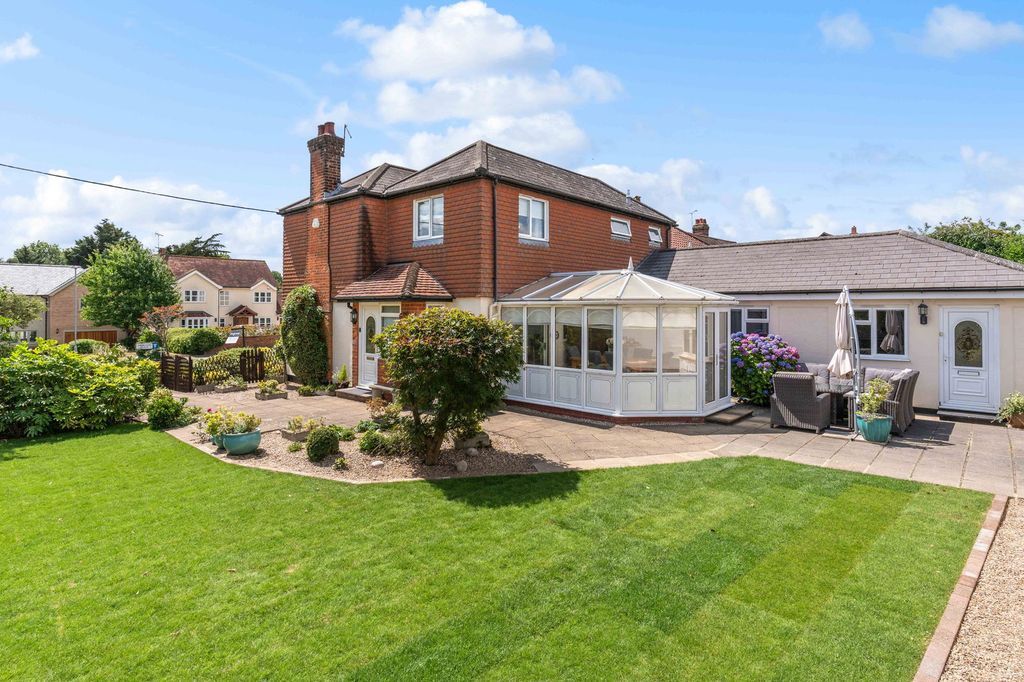 Property photo 1 of 35