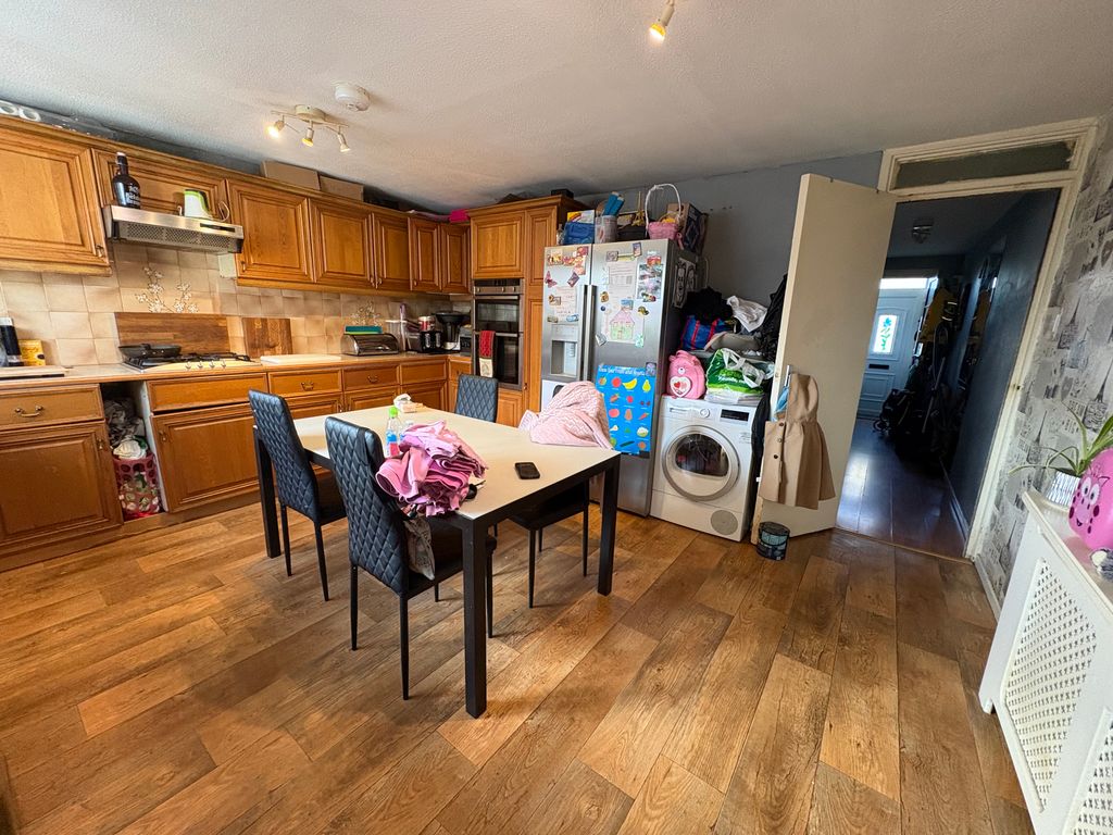 Property photo 3 of 15 Img_8186