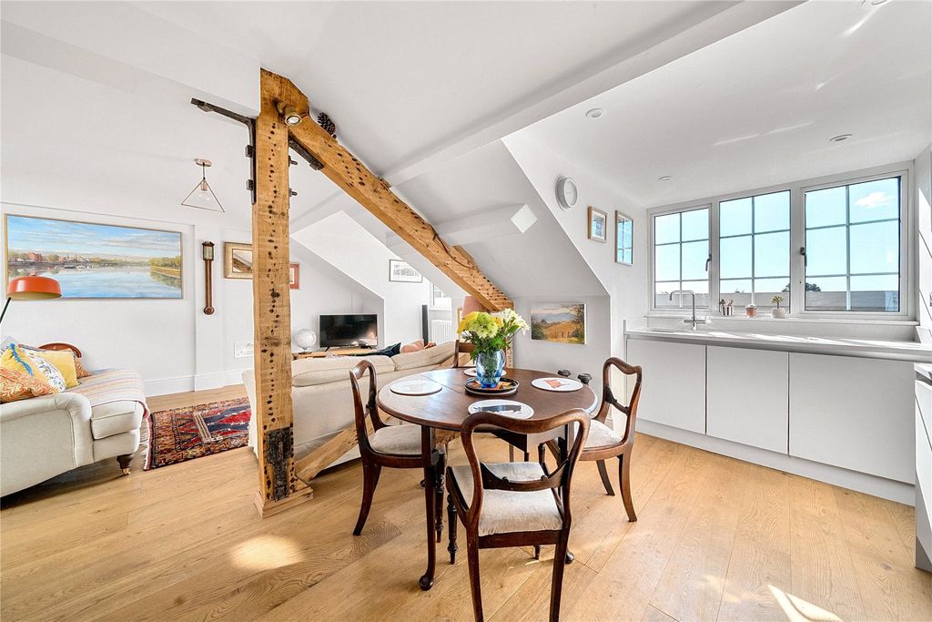 Property photo 3 of 12 Dining