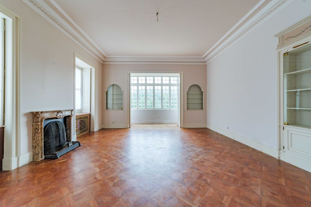 Property photo 3 of 6