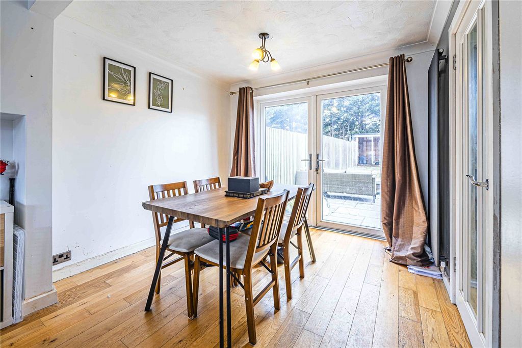 Property photo 3 of 14 Picture No. 15