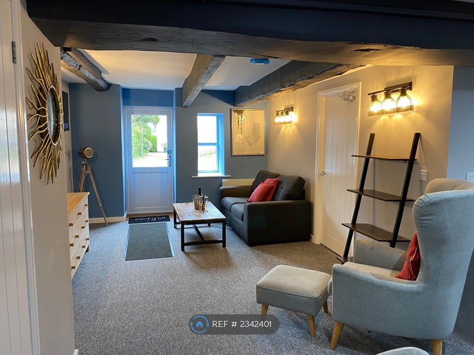 Property photo 3 of 35