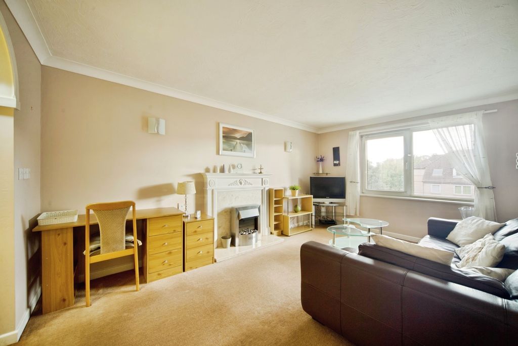 Property photo 3 of 16 Photo