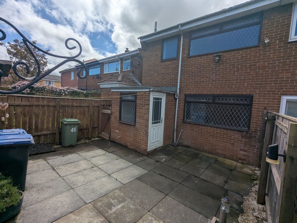 Property photo 3 of 19