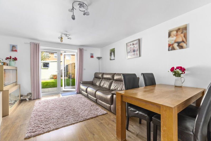 Property photo 2 of 9 Photo 6