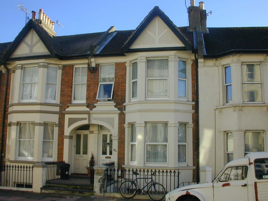 Property photo 1 of 6 1 Bed Unfurnished Terraced